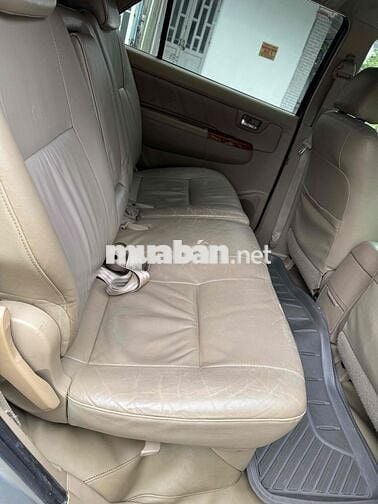 Toyota Fortuner 2009 2.7V - 129000 km