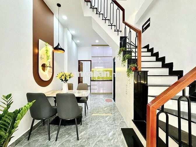 GẤP- HXH - NHÀ MỚI 3 PHÒNG NGỦ - 3 WC - 5 Tỷ