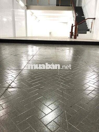 NHÀ CHO THUÊ 200m2 GIÁ RẺ Ở ĐÔNG HOÀ - DĨ AN