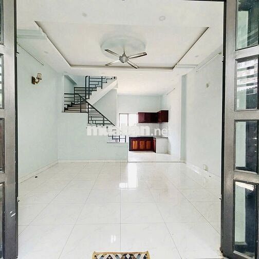 BÁN NHÀ 3 TẦNG Ở GẦN CHỢ CẦU ĐỒNG - NGÃ TƯ GA Q12. GIÁ : 4,78 TỈ