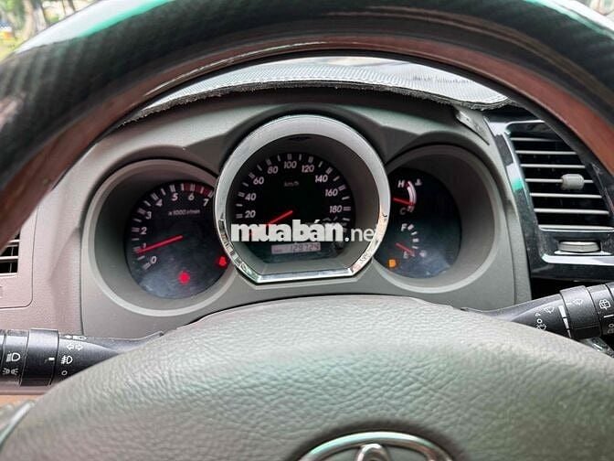 Toyota Fortuner 2009 2.7V - 129000 km