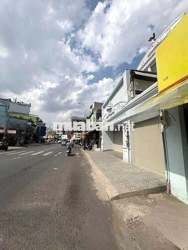 Cho Thuê Nhà Đường Lạc Long Quân, Tân Bình ( 5,2x16m Nở hậu 6.5m )