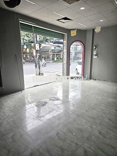CHO THUÊ MẶT BẰNG 80M2 ÔM GÓC SÁT KHU PHỐ HÀN GIÁ 30 TRIỆU