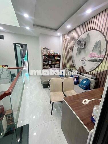 NHÀ 3 LẦU,  (5x18.5), PHÒNG NGỦ TRỆT, HOÀN CÔNG, HẺM 6M, CHỈ 3 ĐỒNG