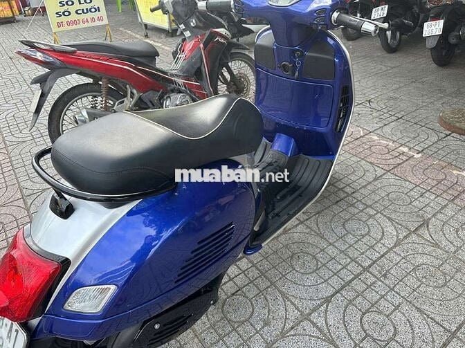 Vespa GTS 300 zin