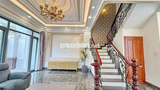🏡 CHO THUÊ BIỆT THỰ SANG TRỌNG XE HƠI NGỦ TRONG NHÀ - LÊ THỊ CHỢ
