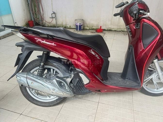 Cần ra đi em SH150 chính chủ, xe còn đẹp 