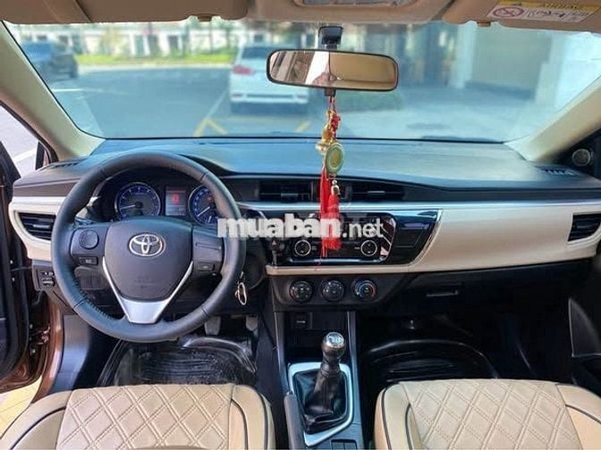 Toyota Altis 2015 số sàn