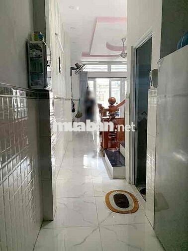 Cho thuê nhà nguyên căn hẻm xe hơi 1135 Huỳnh Tấn Phát