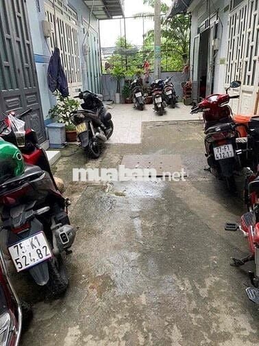 Cho thuê 4x10-1 lầu -2 phong -2 tolet-dg 4m dân cư