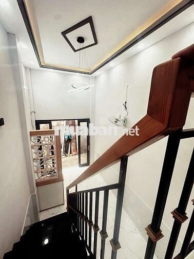 🏠 ĐẸP - Đường Chiến Lược - Bình Tân
Nhỉnh : 2.xty
+ Diện Tích : 25m2