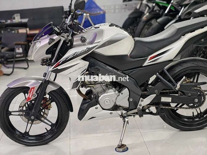 Fz150i bssg đk 2015 xe đẹp máy zin bao công chứng