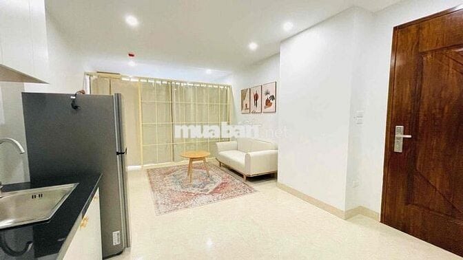 CHO THUÊ CCMN PHỐ LẠC LONG QUÂN. 1N1K 30M2. THANG MÁY. GIÁ 6TR3