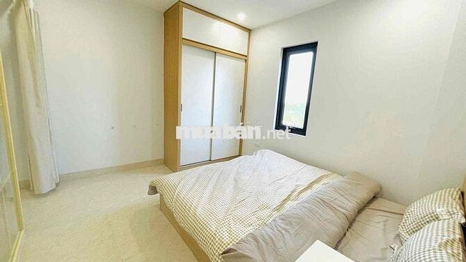 CHO THUÊ CCMN PHỐ LẠC LONG QUÂN. 1N1K 30M2. THANG MÁY. GIÁ 6TR3