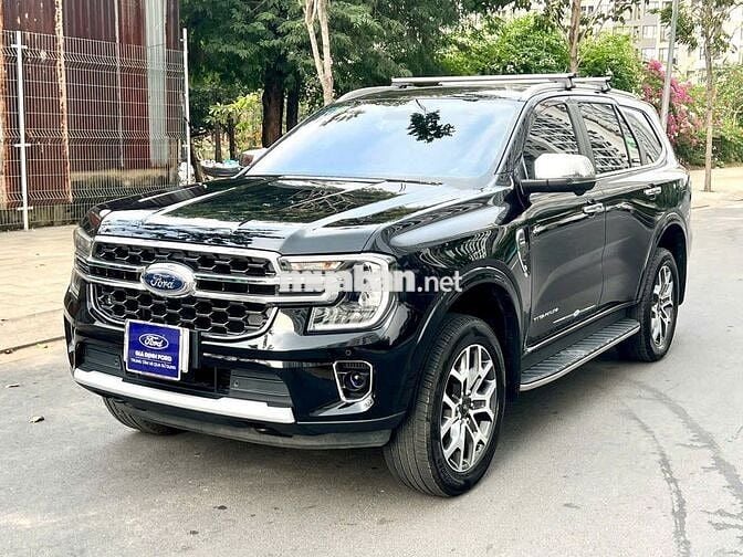 Cần bán ngay Everest Titanium 4x2 2023 giá mềm