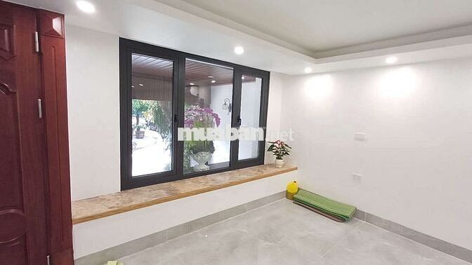 CHO THUÊ MẶT BẰNG KINH DOANH TẦNG 1 TẠI XUÂN LA TÂY HỒ. DT 70M. 15TR