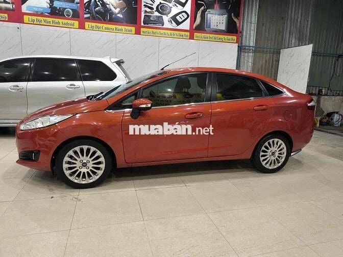Ford Fiesta 2016 1.5 AT Titanium - 90000 km