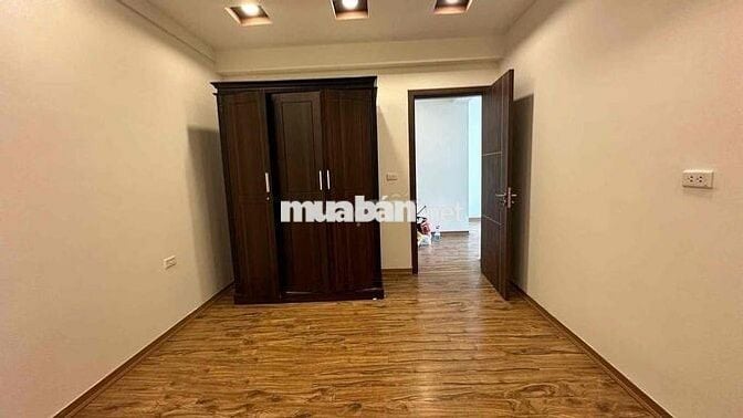 Bán Căn Hộ 74m2 - 2PN - 2VS, Full Đồ Ở Luôn, Mặt Ngõ 323 Xuân Đỉnh