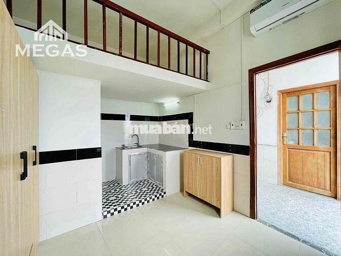 CHDV có gác FULL NỘI THẤT / có THANG MÁY, HẦM XE gần Vòng xoay Phú Lâm