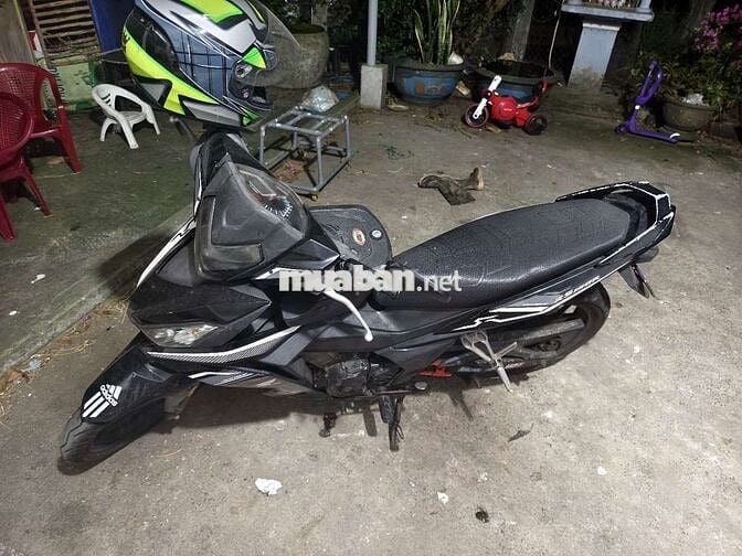 Mới mua ô tô Xe dư  không đi nữa cần bán