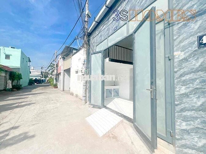 KYOT HẺM XE TẢI Q12 GIÁP TRƯỜNG CHINH