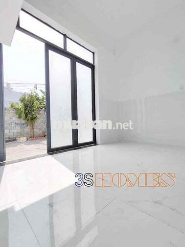 KYOT HẺM XE TẢI Q12 GIÁP TRƯỜNG CHINH