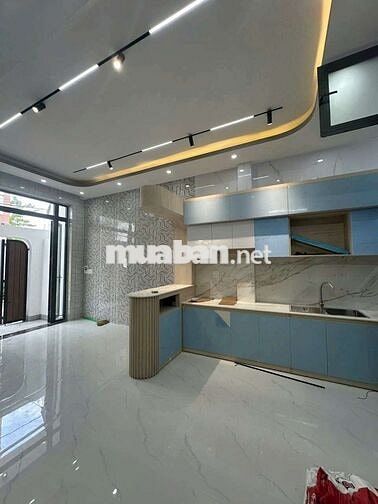 NHÀ XÂY MỚI - HẺM 192 NGUYỄN THÔNG