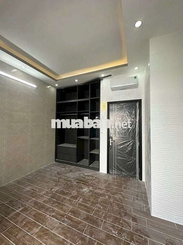 NHÀ XÂY MỚI - HẺM 192 NGUYỄN THÔNG
