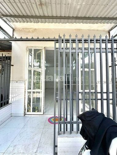 Bán gấp căn nhà Cấp 4, Bà Điểm, Hóc Môn. 930triệu.Sổ hồng riêng
