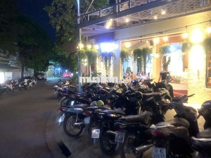 sang nhượng quán cà phê tâm huyết, khách ổn định ,gốc 2MT trong KDC