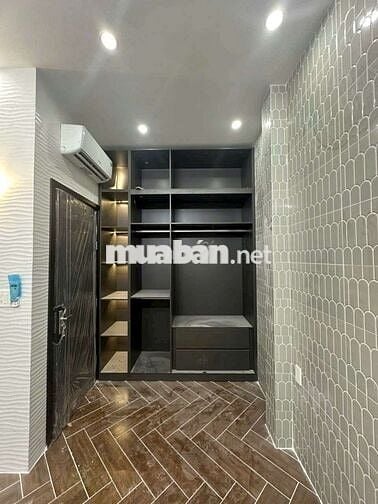 NHÀ XÂY MỚI - HẺM 192 NGUYỄN THÔNG