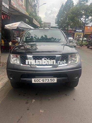 Nissan Navara 2011 2.5 MT - 200000 km