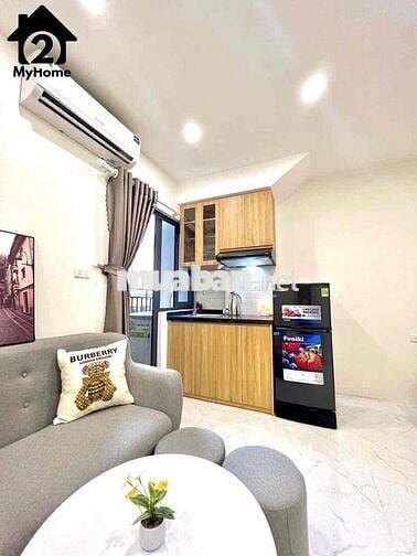 CHO THUÊ CCMN MỄ TRÌ HẠ. BAN CÔNG. THANG MÁY. GIÁ 5TR2