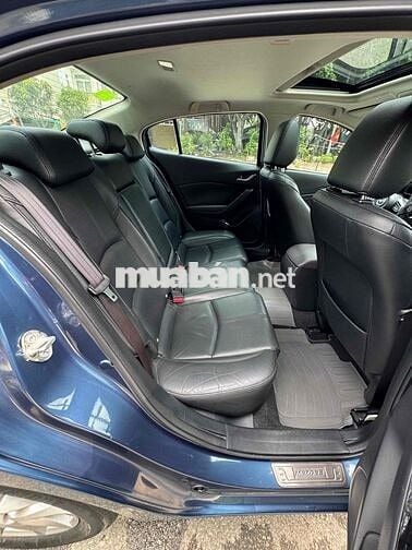 Mazda 3 2018 1.5 AT Sedan - 36000 km