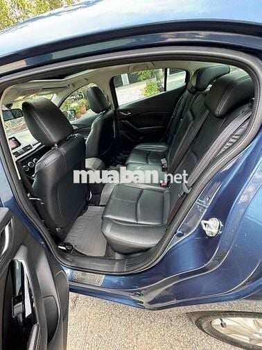 Mazda 3 2018 1.5 AT Sedan - 36000 km