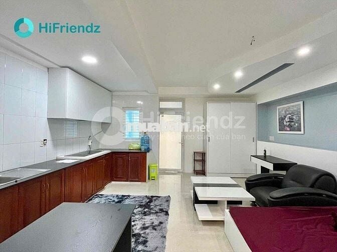 Phòng full nội thất, ở được 2-4 người. Q7 .