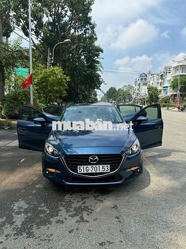 Mazda 3 2018 1.5 AT Sedan - 36000 km