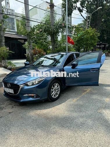Mazda 3 2018 1.5 AT Sedan - 36000 km