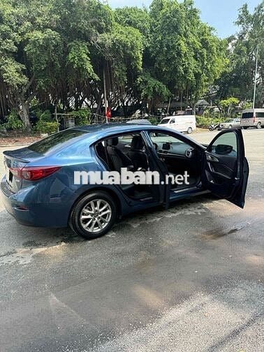Mazda 3 2018 1.5 AT Sedan - 36000 km
