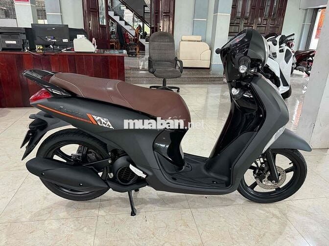 janus 2018 smakey odo:8000km