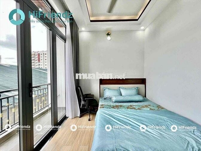 Cho thuê căn hộ ban công cao cấp mới xây ngay Emart Phan Huy Ích