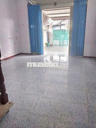 Cho thuê nhà mặt tiền gần Phạm Văn Đồng