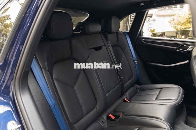 Porsche Macan 2022 Base - Gentian Blue Metallic