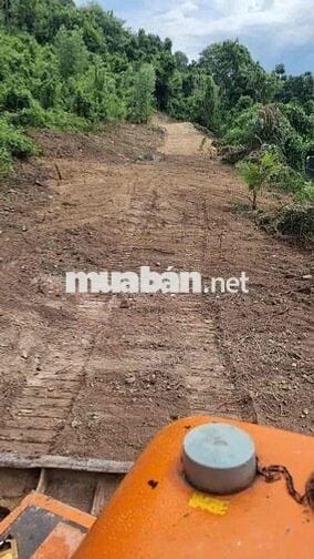 Đất gần suối Đỗ ở xã Diên Toàn