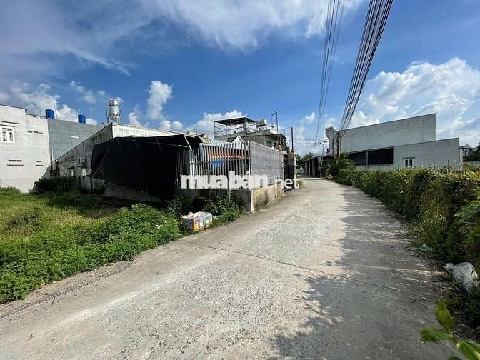 650Triệu. Đất mặt tiền 171m2 Sát Bệnh Viện Xuyên Á Sổ Hồng Riêng
