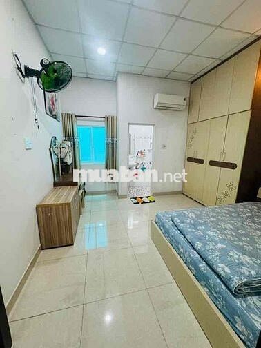 XE HƠI ĐẬU CỬA- PHAN HUY ÍCH, Gò Vấp - DT 4m X 11 m  - ĐÚC TRỆT 1 LẦU