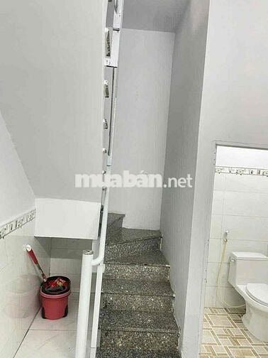 NHÀ ĐẸP HẺM XE HƠI TÂN XUÂN NHÀ 2 TẦNG KDC GIÁ NGỢP BANK