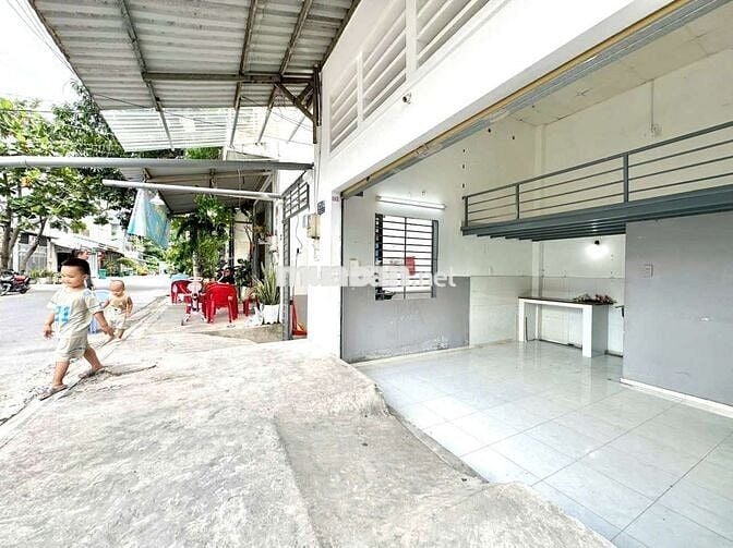KIOT NGAY MẶT TIỀN HẺM OTO ĐƯỜNG TTH21 DƯƠNG THỊ MƯỜI CVPM QUANG TRUNG
