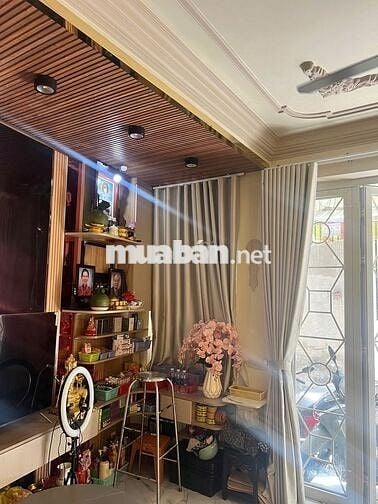 BÁN NHÀ NI SƯ HUỲNH LIÊN P.10 TÂN BÌNH 3 TẦNG FULL NỘI THẤT 5.2 TỶ TL