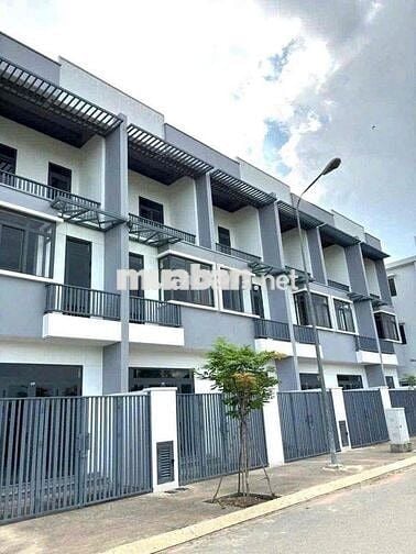 BÁN NHÀ PHỐ TRONG KCN PHƯỚC ĐÔNG TRẢNG BÀNG ,TÂY NINH 1,3 TỶ SHR